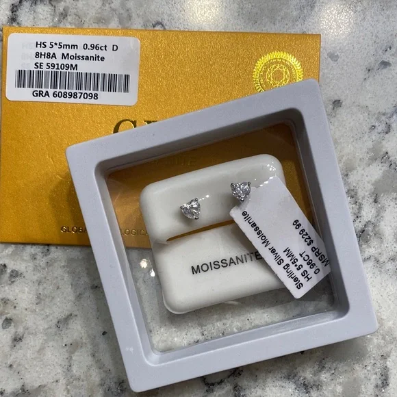 Moissanite Sterling Silver 0.96 CT Heart Stud Earrings MSRP $229 - Picture 2 of 5